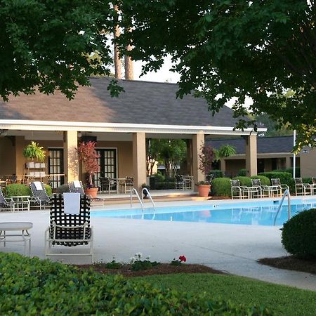 אלבני Merry Acres Inn מראה חיצוני תמונה